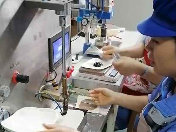 膏藥加工貼牌oem需要什么手續(xù)證件？哪里有膏藥加工廠？